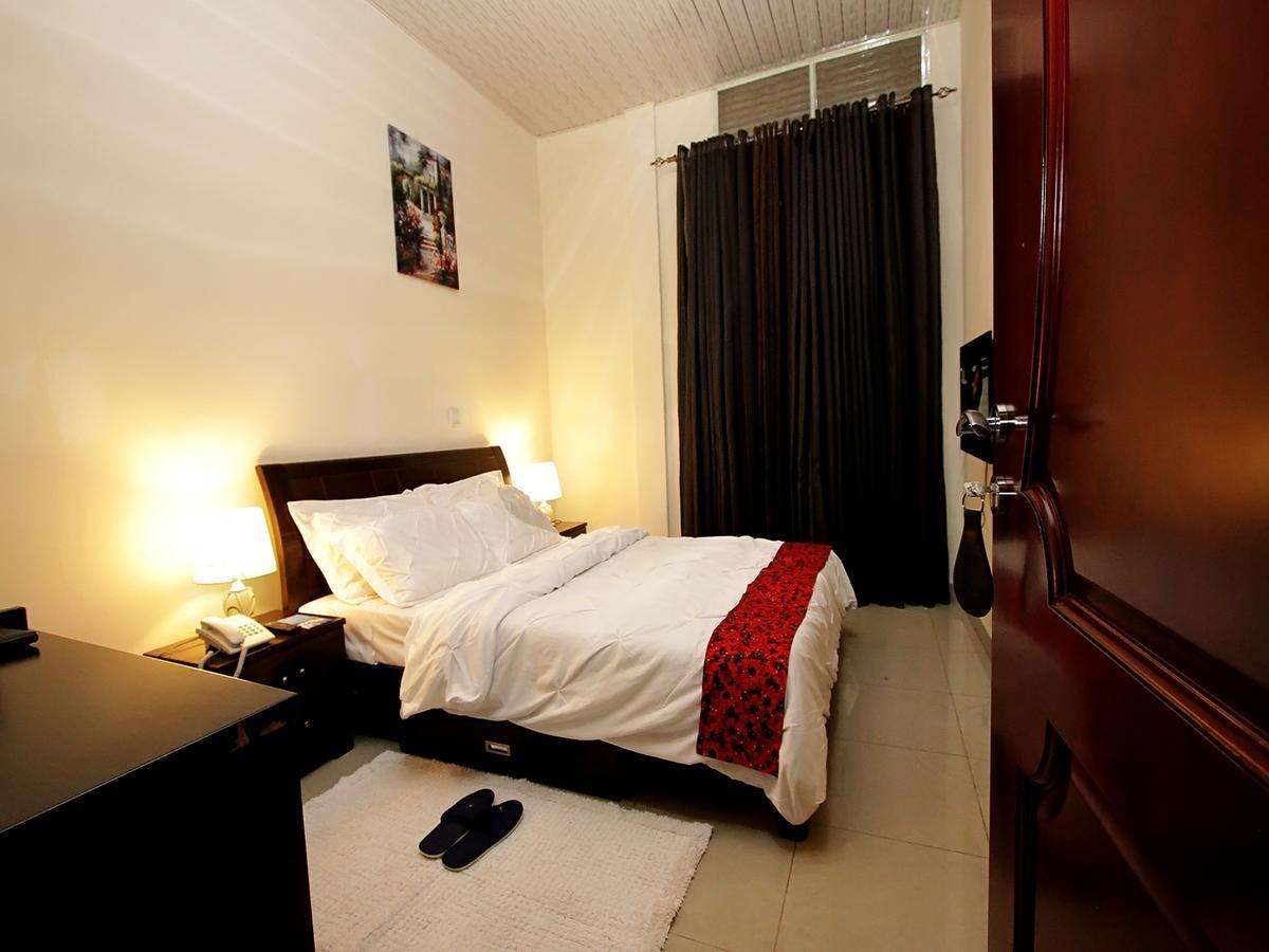 St Augustine Apart & Hotel Кигали Екстериор снимка